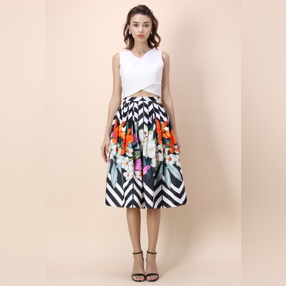 Chicwish Zigzag Bouquet Skirt - Picture 1 of 5